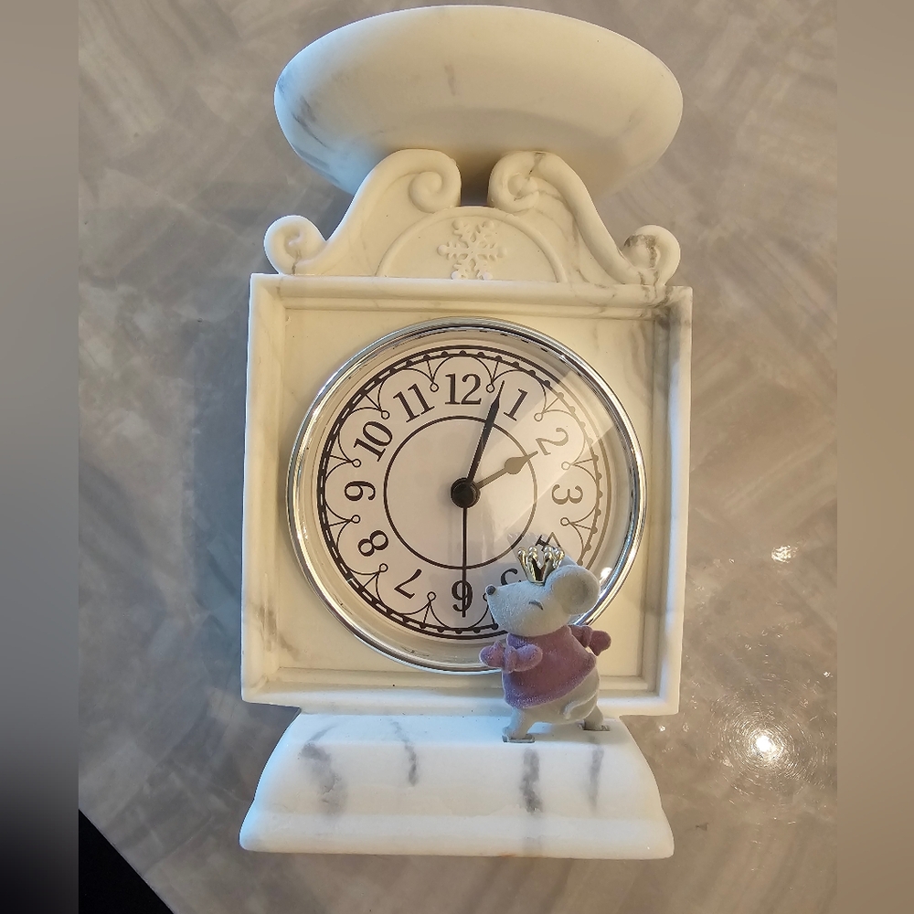 Bath & Body Works Limited Ed Marble Clock w/ Mouse Pedestal 3-Wick Candle Holder